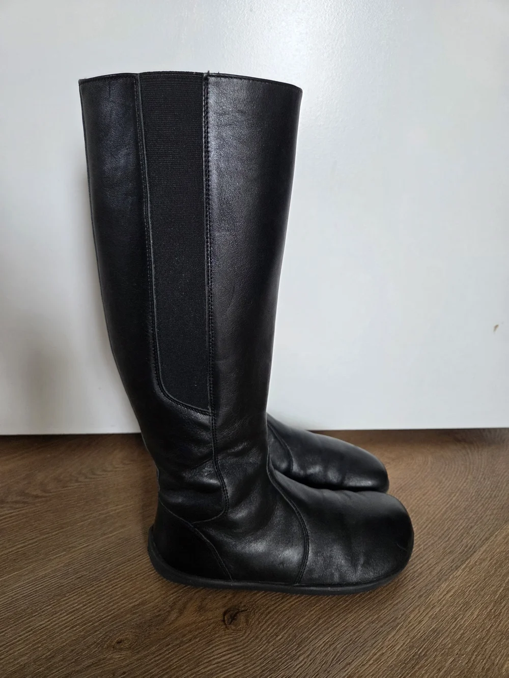 Be Lenka Barefoot Women's Boots
